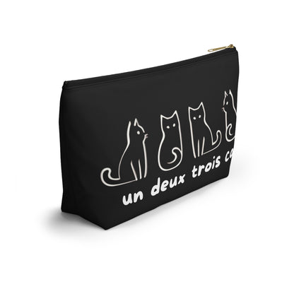 Un, Dois, Trois, Cat Pouch